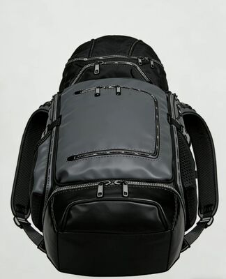 กระเป๋ากีฬากลางแจ้งล็อกโก้ที่กําหนดเอง พร้อมพอลิเอสเตอร์กันน้ําและแผ่นหลัง Mesh เพื่อการหายใจ